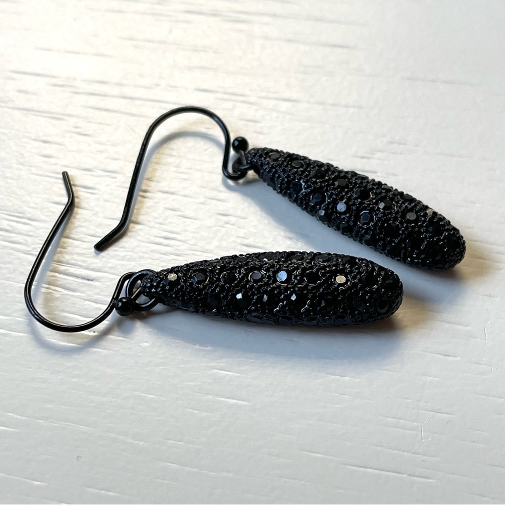 Black Lia Sophia (?) rhinestone dangle teardrop earrings goth sparkly - Picture 5 of 12